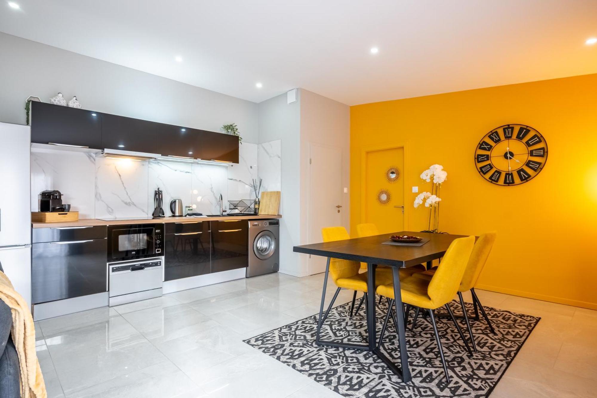 Le Charles Apartment Montbeliard Ngoại thất bức ảnh
